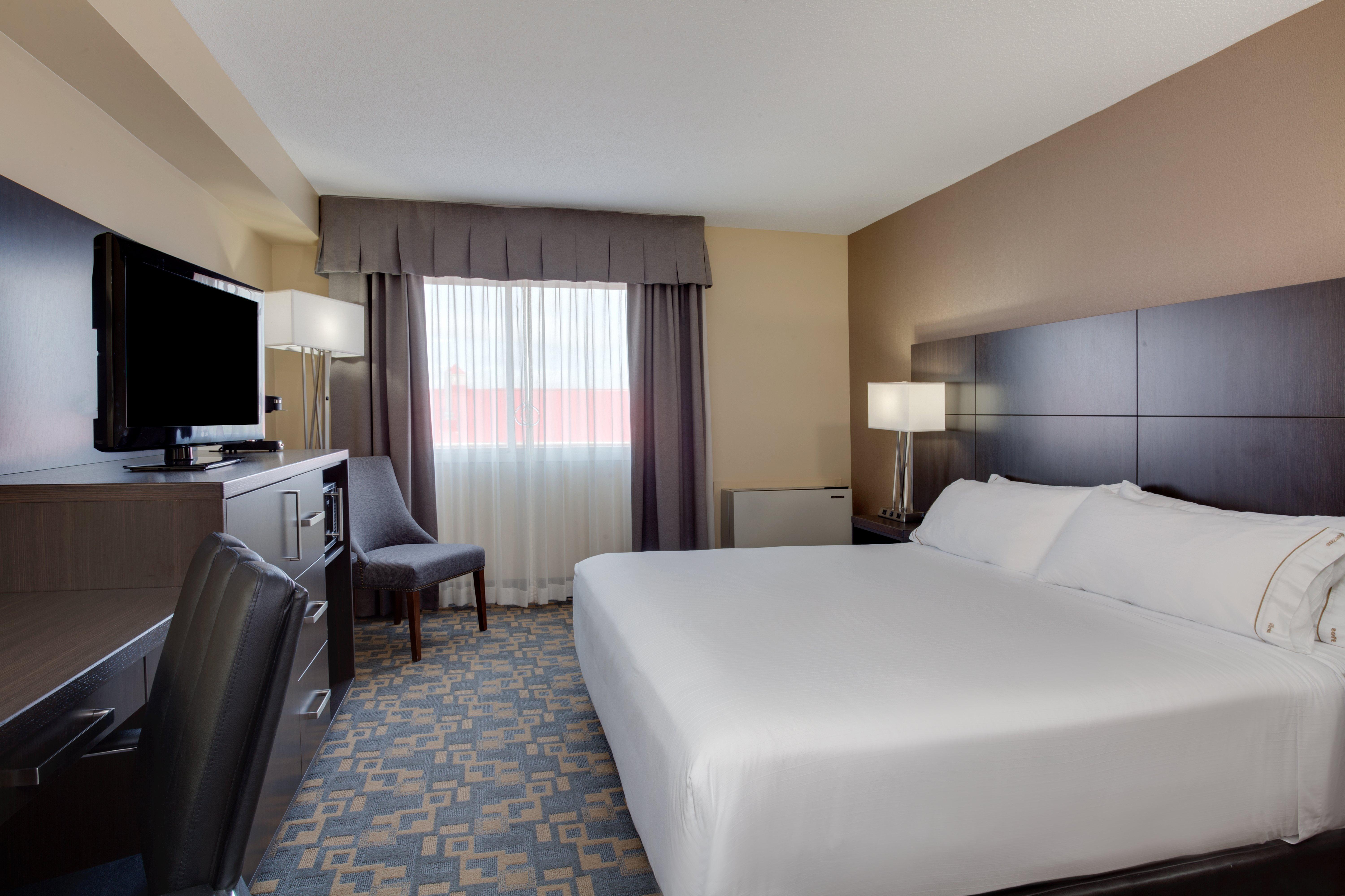 Holiday Inn Express Hotel & Suites Uptown Fredericton By Ihg Exterior photo